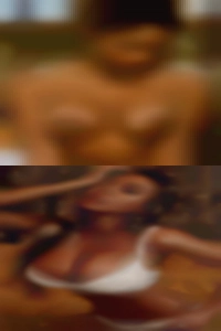Horny petite pussy lady.